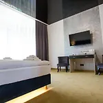 Hotel Golden 4*