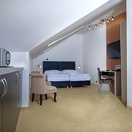 Golden Hotel 4*