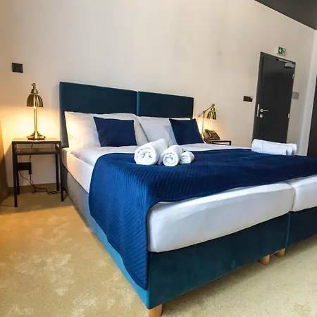 Golden Hotell
